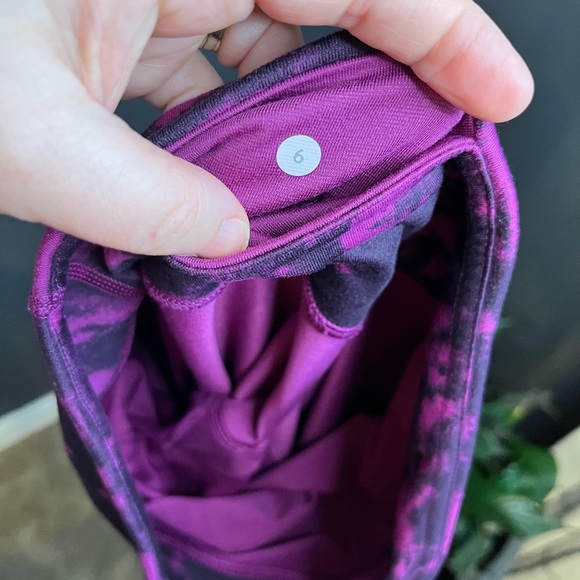 Lululemon wunder under tie dye purple and black size 6 - Picture 4 of 6